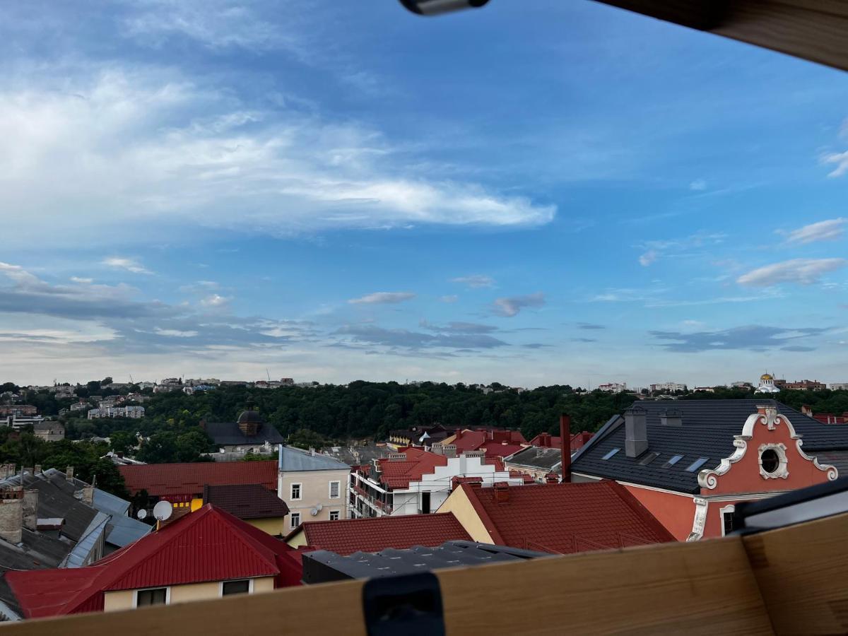 «Гори́Ще На Площі Польський Ринок» Apartment คาเมียเนตส์-โปดิลสกี ภายนอก รูปภาพ