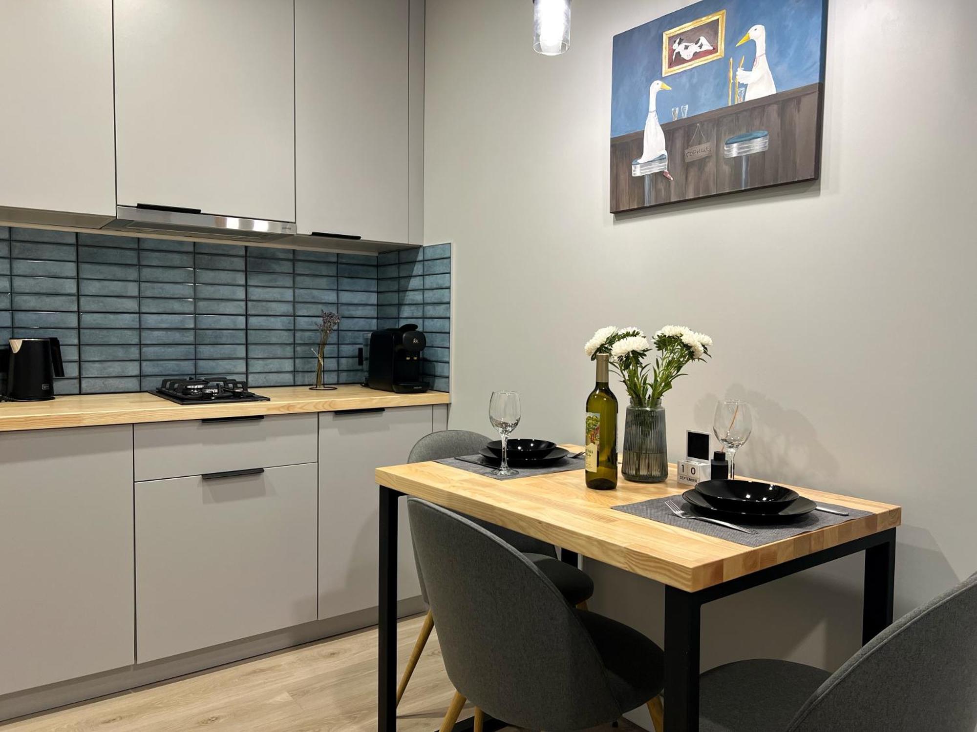 «Гори́Ще На Площі Польський Ринок» Apartment คาเมียเนตส์-โปดิลสกี ภายนอก รูปภาพ